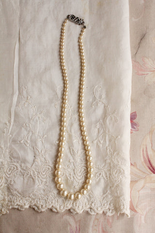 Vintage Pearl Necklace - No.1