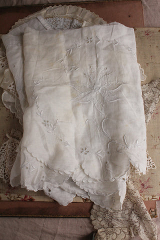 Scalloped Broderie and Lawn Edging