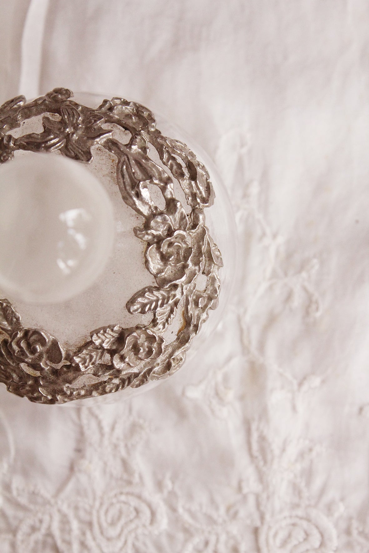 Vontage Roses Vintage Detailed Perfume Bottle - Roses – The Linen Garden