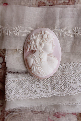 Old Detailed Large Cameo
