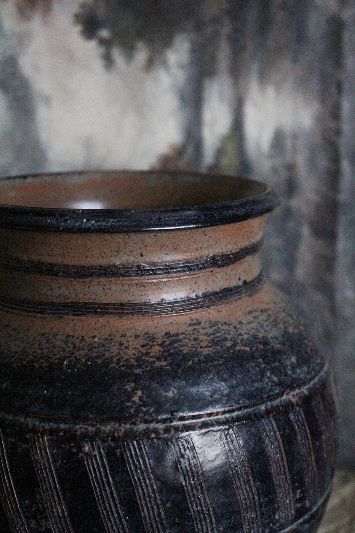 Wonderful Vintage Rustic Hand Thrown Large Vase/Pot