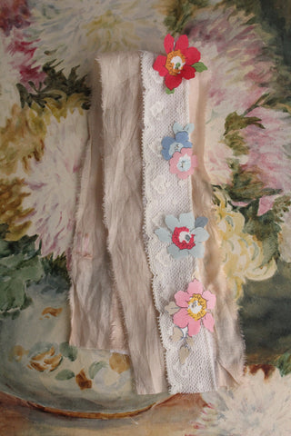 The Floral Ribbon Path - Length 6