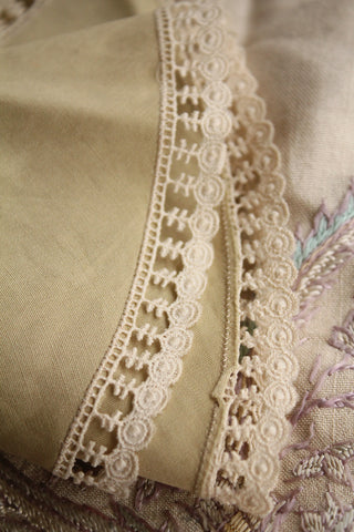 Detailed Sage Green Silk Collar