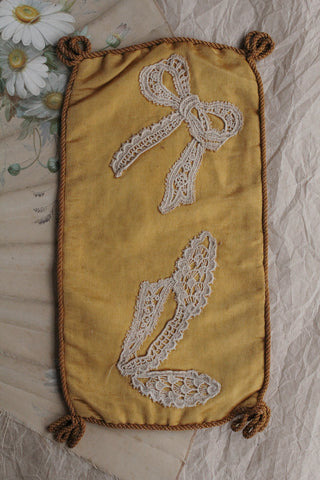 Old Silk Sampler Mat