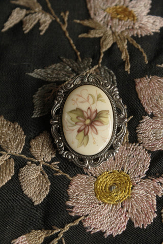 Vintage Floral Scarf Clip