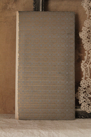 Old Victorian Silk Page