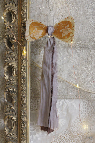 Beautiful Silk Tree/Wreath Bow - Arrangement 2