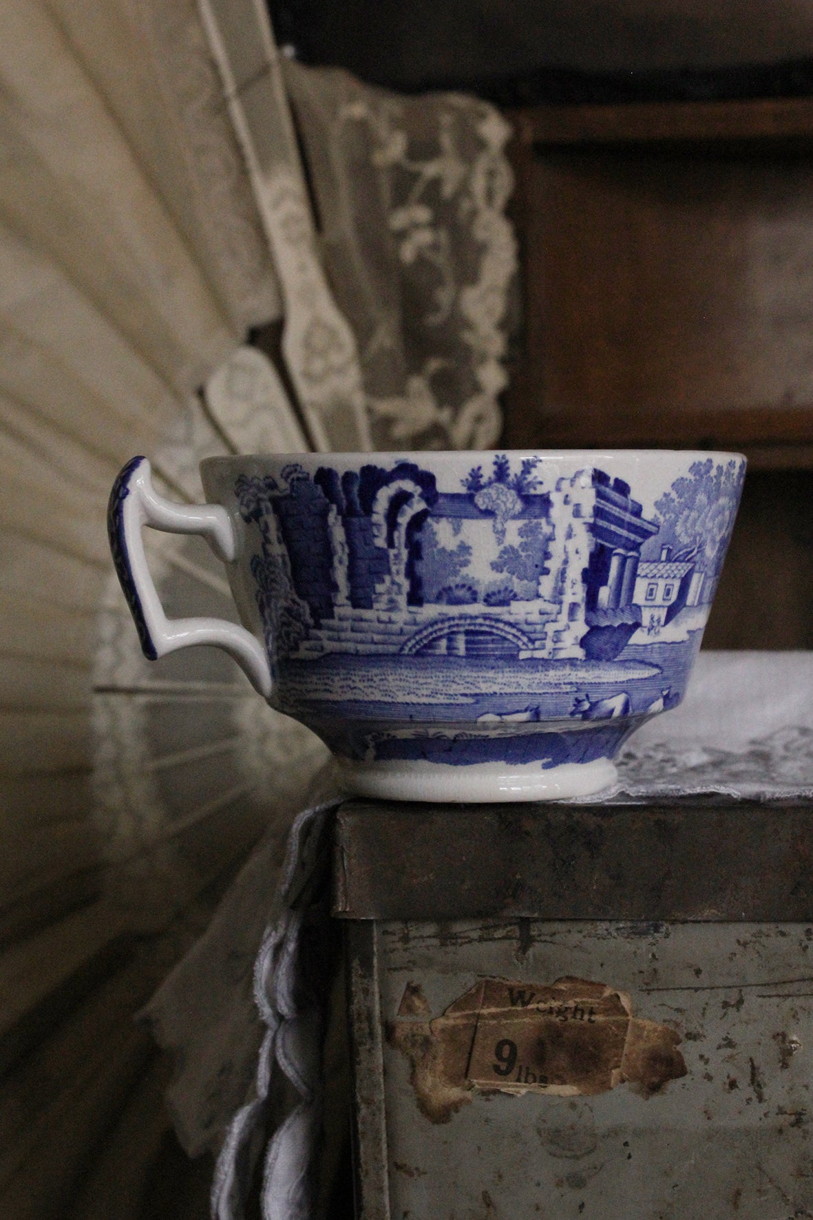 Very lovely Blue and White Spode Cup