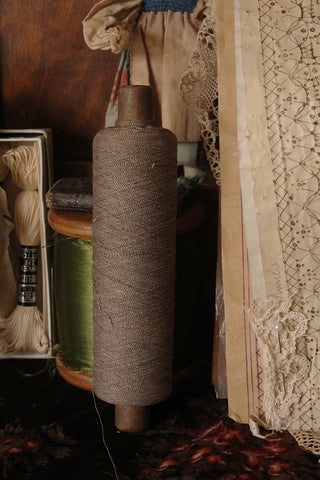 Speckled Threaded Wooden Spool