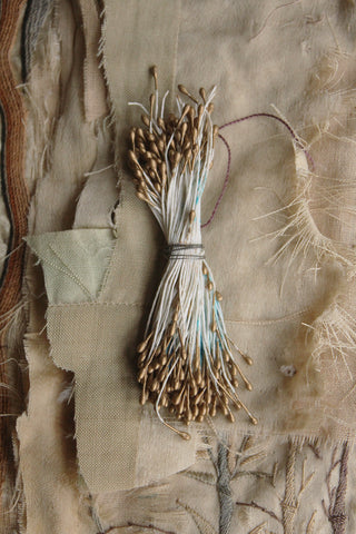 Vintage Stamens - Old Gold