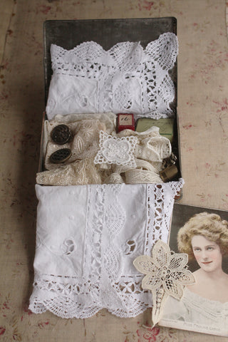 Travel Sewing Tin