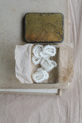 Teeny Tin of Antique Broderie Leaves