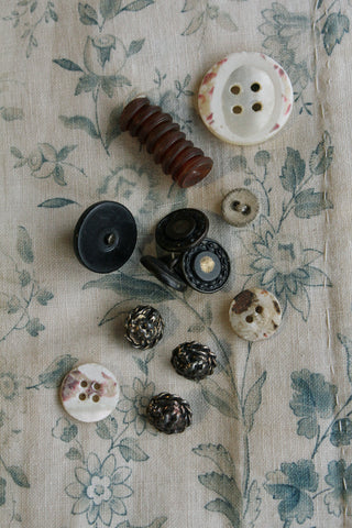 A Collection of Varied Antique & Vintage Buttons For Projects