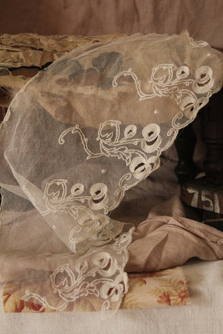 Embroidered Viola Lace Edging