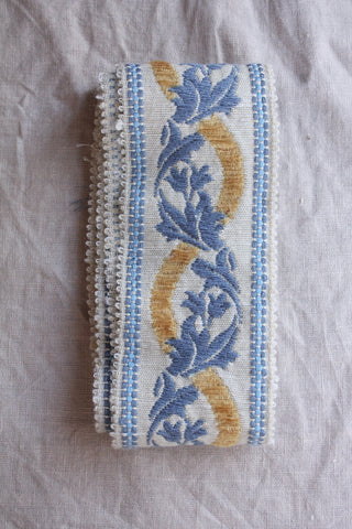 Woven Wide Furnishing Edging - Leaf Garland