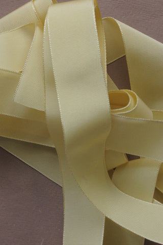 Double Satin Vintage Ribbon - Latte Creme
