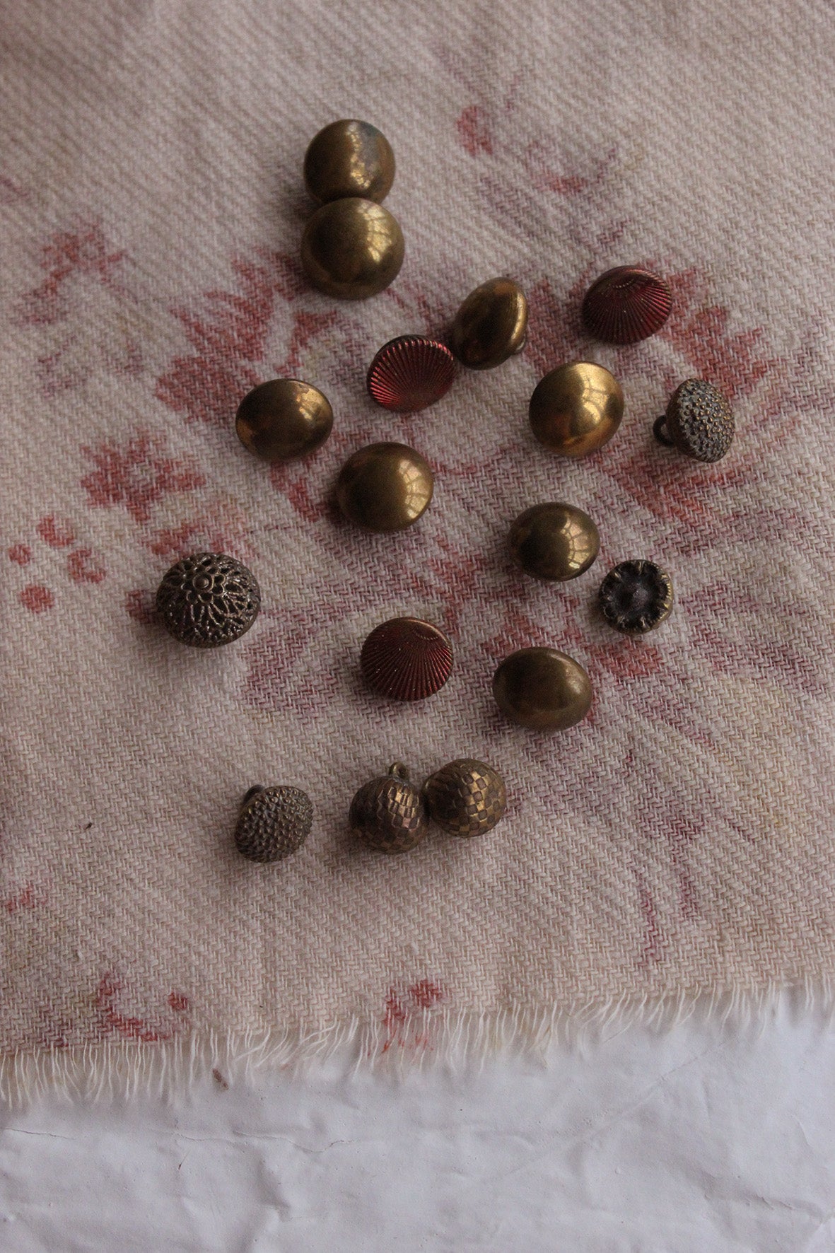 Collection of antique buttons - maninly brass