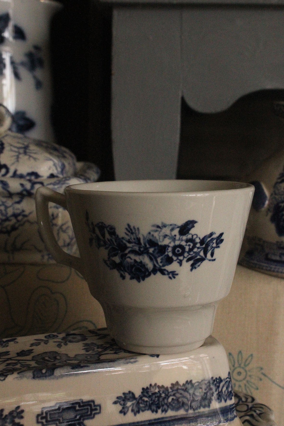 Old Booths Tea Cup - Peony