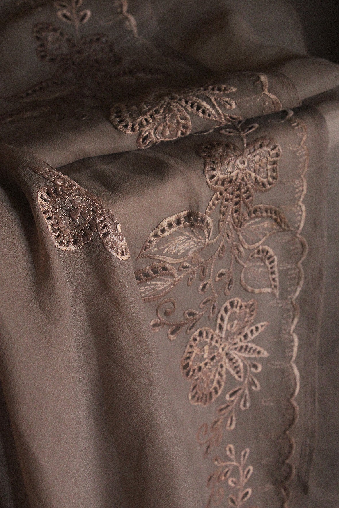 Vintage Embroidered Sari/Window Drape