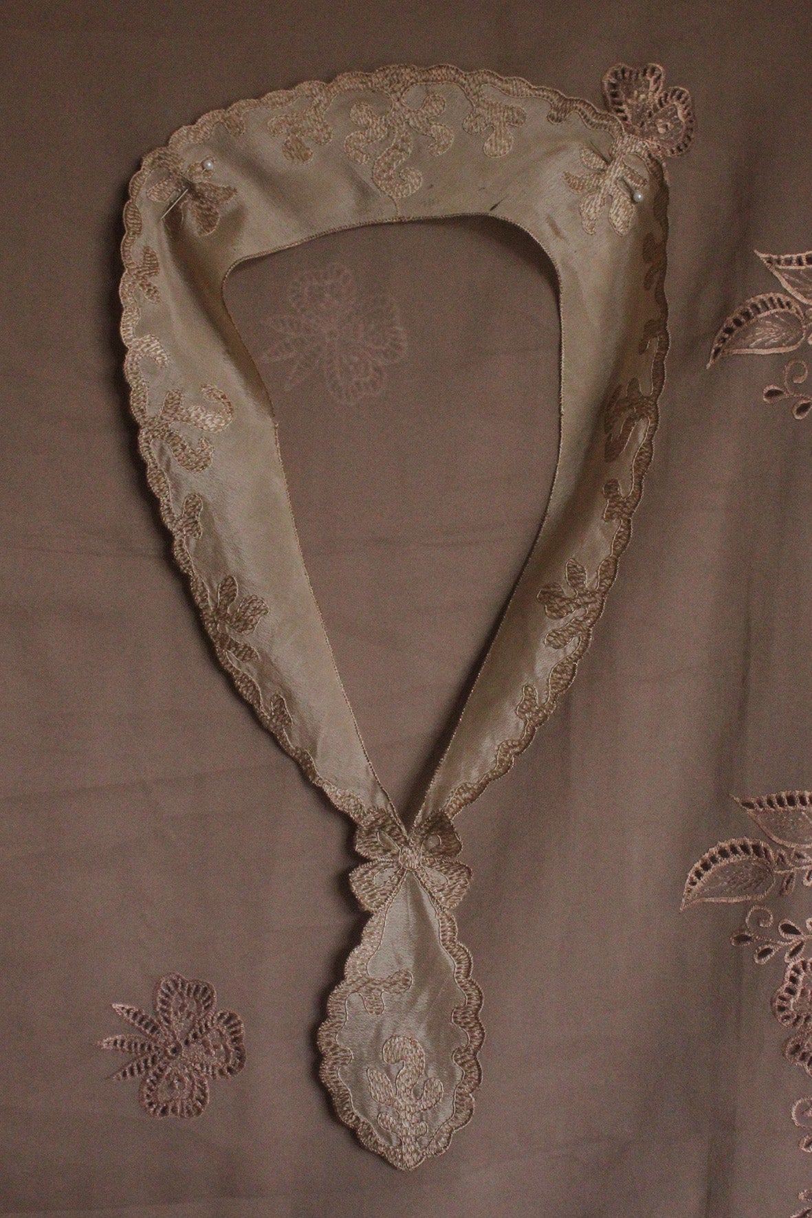 Old Embroidered Silk Dress Collar With Bow Cameo Drop