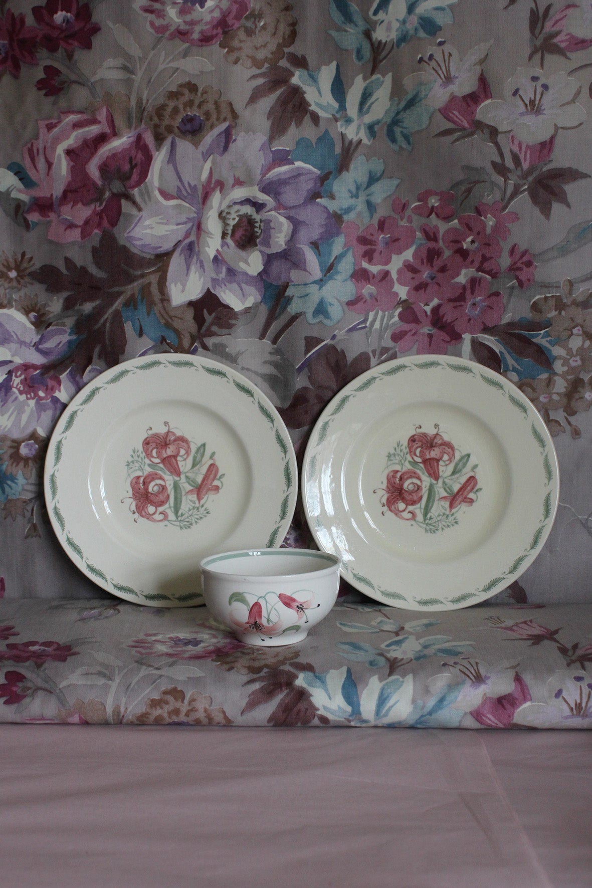 Early Susie Cooper Plates and Bowl
